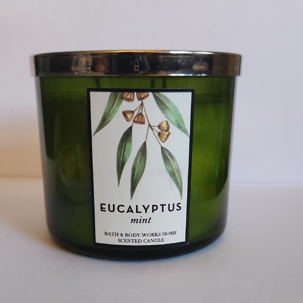 Bath & Body Works Eucalyptus Mint Candle - Deep Green 3-wick. 14.5oz - Picture 1 of 4